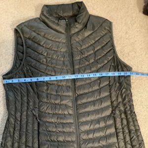 32 DEGREES WOMEN'S ULTRA-LIGHT DOWN PACKABLE VEST